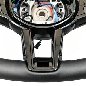 Volante Deportivo CS Personalizado para <span class=keywords><strong>BMW</strong></span> M2 M4 G05 G22 G42 G29 G20 G23 G26 G30 G80 G81 G82 F07 F15 F30 F33 F40 - Product Image 5
