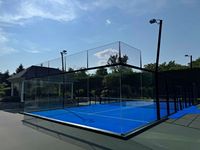 Terrain de padel extérieur super panoramique, certification CE, gazon 12500 Dtex, structure en acier galvanisé à chaud, dimensions 20m*10m, éclairage LED 400W