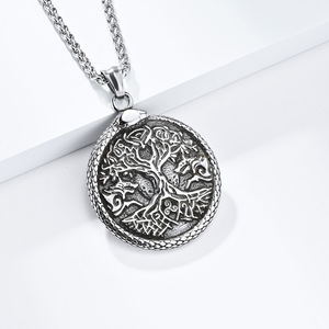 Collier pendentif Arbre du Monde Viking Nordique Vintage pour Homme, Chaîne en Acier Inoxydable, Bijou Cadeau, Design Géométrique Végétal - Product Image 1