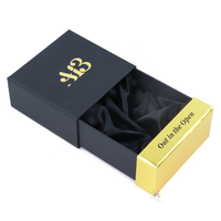 Boîte de présentation de bijoux Crown Win OEM ODM avec logo de marque, pour bagues, boucles d'oreilles, bracelets, vente en gros, couvercle magnétique, doublure en éponge, laminage mat