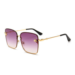 <span class=keywords><strong>Gafas</strong></span> de Sol Geométricas New Geometry Little Bee para <span class=keywords><strong>Mujer</strong></span>, Coloridas, Cuadradas, Modernas, sin Montura, de Metal - Product Image 4