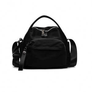 Bolso Bandolera Espacioso de Nailon con Múltiples Bolsillos Interiores y Compartimento Grande para Guardar Artículos Esenciales Diarios - Product Image 6