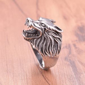 Bague pour homme en acier inoxydable avec tête de loup, personnalisable, style motard, accessoires de bijouterie, artisanat de moulage - Product Image 5