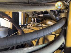 Compactador vibratorio Caterpillar de segunda mano para construcción de carreteras, motor de rodillos de carretera, componentes de núcleo de motor disponibles para la venta - Product Image 5