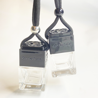 8ml couvercle noir vide verre mini ensemble de parfum suspendu désodorisant voiture bouteille de parfum roseau diffuseur bouteille