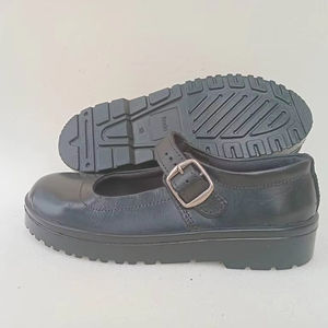 Parte Superior Impermeable y Resistente al Polvo para Todas las Estaciones, para Escuelas Rurales y Semiurbanas con Caminos de Tierra - Product Image 1