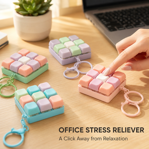 Juguete Sensorial Antiestrés Kawaii 9 en 1 con Botones Mecánicos de Teclado, Juguete de Descompresión Portátil con Sonido de Clic, Llavero - Product Image 5