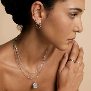 <span class=keywords><strong>Pendientes</strong></span> Gemnel Statement Jewelry de Latón con Diseño Personalizado, Hipoalergénicos, Modelo Crossover Illusion Huggies - Product Image 3