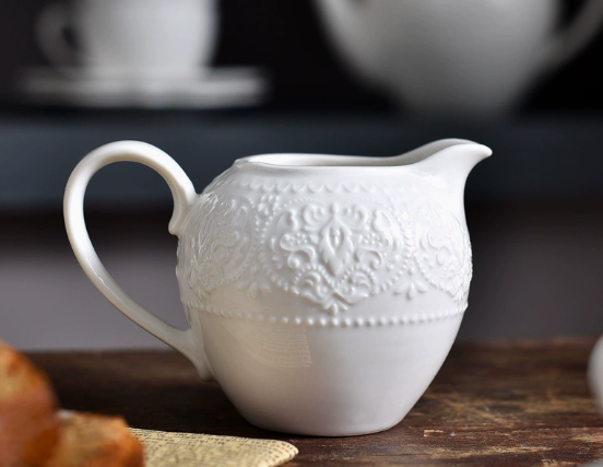 เหยือกนม