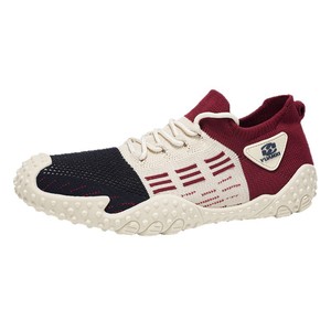 รองเท้าเดินผู้ชายแบบน้ำหนักเบา หน้าผ้าตาข่าย พื้นรองเท้ากลางทำจากยางเพื่อการรองรับแรงกระแทก พื้นรองเท้าด้านนอกทำจากยางกันลื่น แบบสวม ใส่ได้ทุกฤดู สำหรับกิจกรรมกลางแจ้ง - Product Image 4