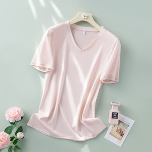 T-shirt personnalisé à col en V pour femme, coupe classique, 180 GSM, mélange coton et polyester, impression sérigraphique - Product Image 4