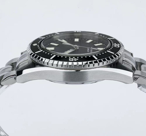 Reloj Analógico de Lujo de Edición Limitada Personalizable, Resistente al Agua hasta 20 Bares, Acero Inoxidable 316L, Movimiento Mecánico Sellita SW200 para Hombre - Product Image 2