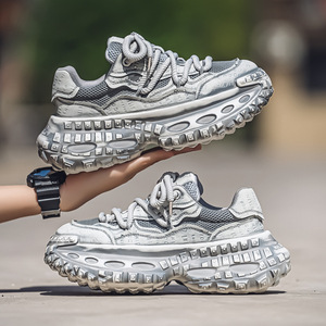 Nuevos zapatos deportivos casuales de verano para adolescentes con suela gruesa y parte superior de malla para todas las estaciones. - Product Image 4