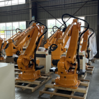 Bras de robot de soudage automatique flexible à 6 axes, soudeur robotisé multi-angles pour le soudage de pièces complexes