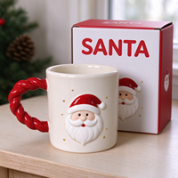 Mug en céramique vert sauge personnalisé pour Noël, tasse à café en grès avec sapin de Noël en relief 3D, poignée torsadée, cadeau de Noël, mugs pour la vente en gros