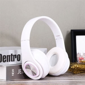 Auriculares Inalámbricos Bluetooth con Luz de Colores, Auriculares Supraaurales con Entrada para Tarjeta, Auriculares para Juegos y Música - Product Image 6