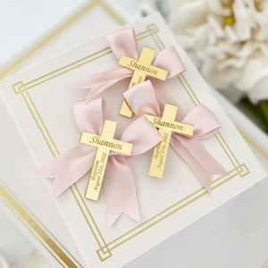 Etiquetas de Acrílico Personalizadas con Forma de Cruz - Recuerdos para Bodas y Bautizos, Duraderas, Impermeables, Grabadas, Bajo MOQ, Placas con Nombre al por Mayor - Product Image 1