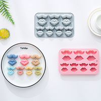 Moule en silicone pour la mise en forme de la barbe et des lèvres - Résistant aux hautes températures et facile à démouler. Gâteau aux chocolat et bonbons. Outils