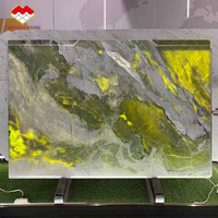 Dalle de marbre vert jade poli de Connemara, Irlande, avec motif Bookmatch, pour comptoir de cuisine, crédence, table à manger, fond de télévision