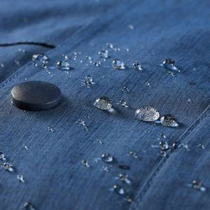 Veste coupe-vent imperméable 3-en-1 personnalisée pour la vente en gros, avec capuche, poignets ajustables et fermeture éclair, idéale pour l'extérieur - Product Image 6