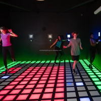 Salle sensorielle active avec plancher de danse et éléments en verre pour 12 personnes, modèle Escape Playground Chambre des Secrets MH-058 300x300x75mm