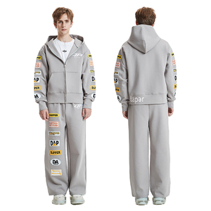 Completo <span class=keywords><strong>Tuta</strong></span> Sportiva Oversize da Uomo: Felpa con Cappuccio e <span class=keywords><strong>Pantaloni</strong></span> Jogger Larghi a Zampa d'Elefante - Product Image 5