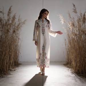 Robe Abaya élégante en polyester avec strass thermocollants pour femmes musulmanes, idéale pour les fêtes, personnalisable, vente en gros - Product Image 2