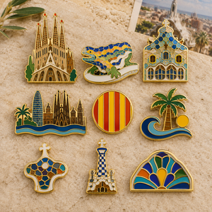 Pin de Solapa Metálico Personalizado al por Mayor con Temática de Barcelona, Insignia de Recuerdo de la Sagrada Familia, Arquitectura de Gaudí de Cataluña - Product Image 1