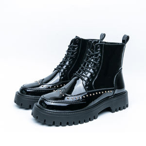 Bottes Chelsea en cuir pour hommes grande taille, à semelle épaisse, style punk haut de gamme, décontractées, tendance, polyvalentes, mi-montantes, pour l'hiver - Product Image 2