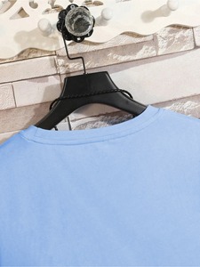 T-shirt da uomo con stampa grafica 'Smile' e fiori di ciliegio in stile giapponese, 180 grammi, stampa streetwear, rosso intenso, oversize, a maniche corte - Product Image 3