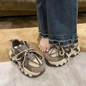 Wholesale Summer New Arrival <b>Women</b> Lace-up Casual Sneakers Thick Soled Bottom Black Sports <b>Shoes</b> - Product Image 3