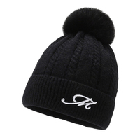 Bonnet d'hiver à motif à carreaux de luxe de haute qualité bonnets tricotés à pompon épais pour femmes et filles Logo personnalisé pour le voyage