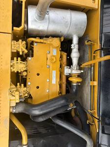 Excavatrice sur chenilles hydraulique d'occasion CAT320 20 tonnes, excellent état, moteur de pelle médiatineuse, modèle 2024, origine Japon, garantie 1 an - Product Image 5