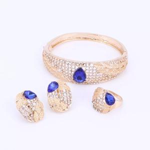 <span class=keywords><strong>Set</strong></span> di gioielli placcato in oro con motivo a foglia 4Pcs-Crystal & strass di lusso festa nuziale per matrimonio regolabile all'ingrosso - Product Image 3