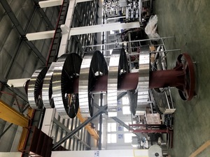 ناقل لولبي بسلسلة قابلة للتخصيص لنقل الزجاجات ناقل برجي حلزوني أوتوماتيكي لخطوط الإنتاج عبر الأرضية - Product Image 5