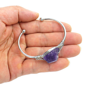 Adorno en Forma de Corazón de Melocotón de Amatista de Cristal de Piedra Natural Enrollado en Alambre de Cobre Ecológico Hecho a Mano - Product Image 5