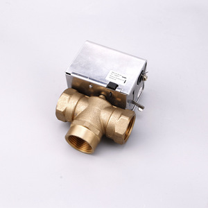 Válvula Angular Eléctrica de 1 Pulgada de Latón con Reinicio por Corte de Energía para Sistemas de Agua y HVAC - Product Image 4