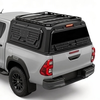 Coque de camping-car en alliage d'aluminium durable et sur mesure avec trois portes pour camionnettes pleine grandeur et de taille moyenne 4x4 Overland