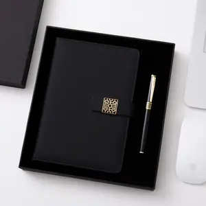 Commercio all'ingrosso Logo personalizzato diario fibbia magnetica in pelle Pu Notebook porta biglietti da visita isolato bottiglia di acqua Set di cancelleria