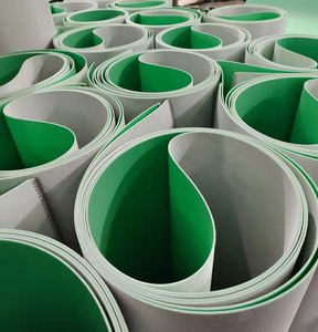 Fournisseur OEM de bande transporteuse légère et fine en caoutchouc <span class=keywords><strong>PVC</strong></span> réglable, résistante à l'huile, pour le levage de matériaux, les industries manufacturières - Product Image 1