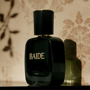 Venta al por mayor de fábrica: Botellas de perfume de vidrio rosa personalizadas de 30ml, 50ml, 100ml, con forma irregular negra, vacías, para serigrafía, ecológicas. - Product Image 5