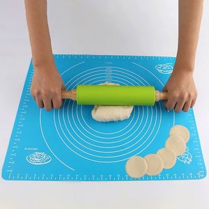 Custom Wholesale Non-Stick Silicone <b>Rolling</b> <b>Pin</b> Wooden Handle Pastry Dough Flour Roller Kitchen Cooking Baking Tool - Product Image 6