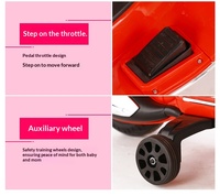 Moto électrique en plastique pour enfants, tricycle à batterie, double propulsion, voiture jouet à roulettes avec télécommande