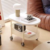 Ensemble de tables basses modernes en acier avec design écologique durable, plateau en métal, étagères en stratifié, roulettes en caoutchouc - Meubles de salon