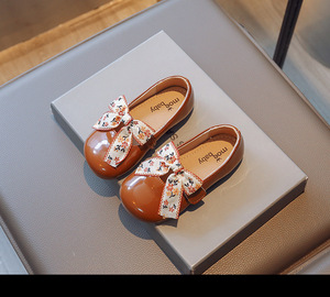 Zapatos de Princesa con Lazo y Cuentas para Niñas, Zapatos de Baile con Suela Suave de Cristal para Niñas - Product Image 4