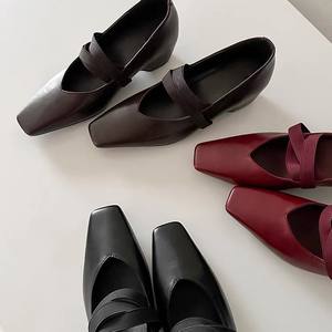 Chaussures plates Mary Jane en cuir véritable à bout carré, talon moyen de 3 à 6 cm, confortables pour femmes, à porter au quotidien - Product Image 5
