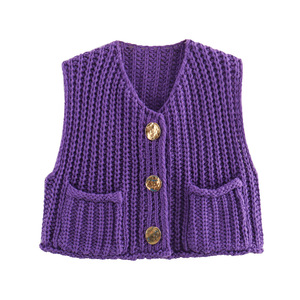 Auf Lager 2024 Frühling Damen ärmellose Strick pullover Weste mit geflochtenen hohlen Taschen und Red Buttons Sweater Cardigan