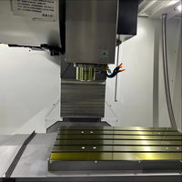 Centre d'usinage vertical VMC1050 Fanuc, broche BT40, course de 1000 mm, capacité de 6 tonnes, fraiseuse industrielle automatique pour moules