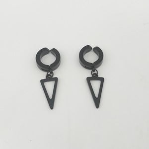 Pendientes de Clip Geométricos Triángulo Invertido Aleación de Zinc Negro Oro Plata Sin Perforación Joyería de Moda - Product Image 4