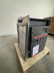 Disjoncteur pneumatique PR122/P-LSI E2N 2000A 3P 220-240V AC pour PLC - Product Image 5